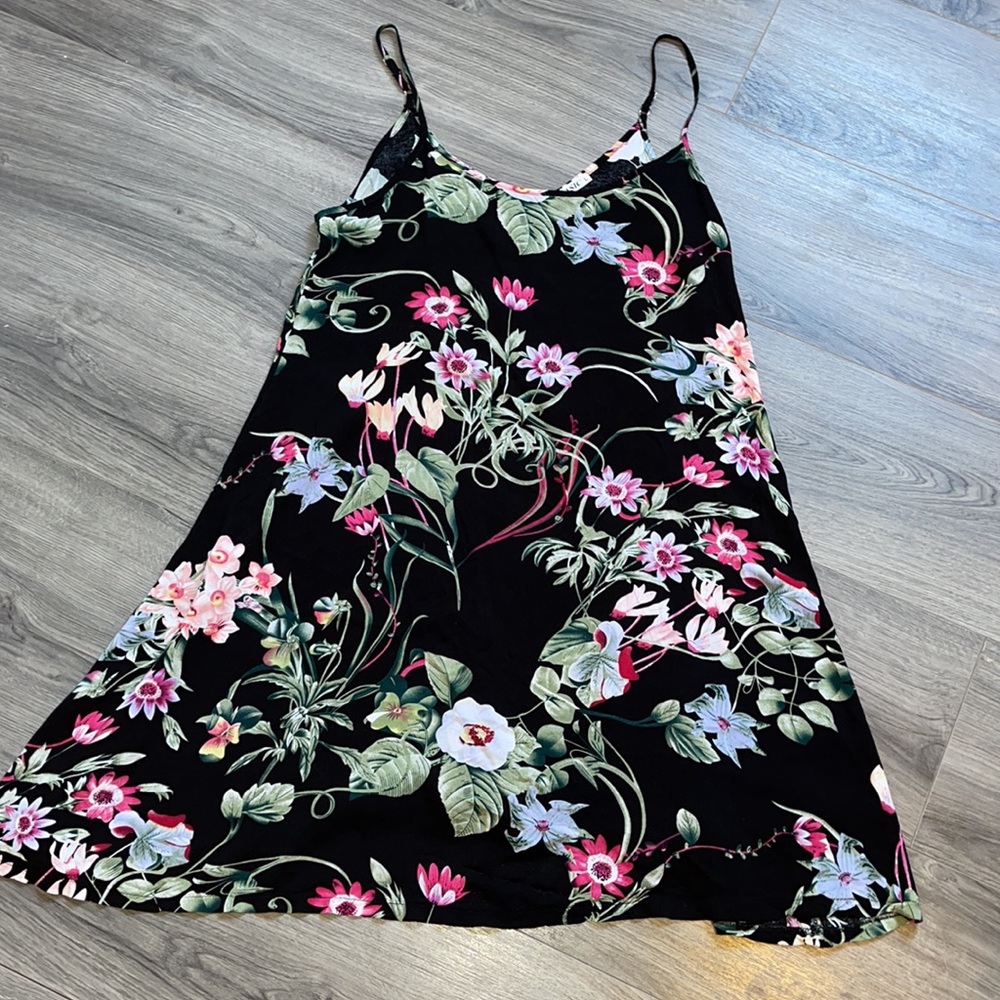 Ms Basic Large Floral Spaghetti String Mini Dress - Picture 10 of 13